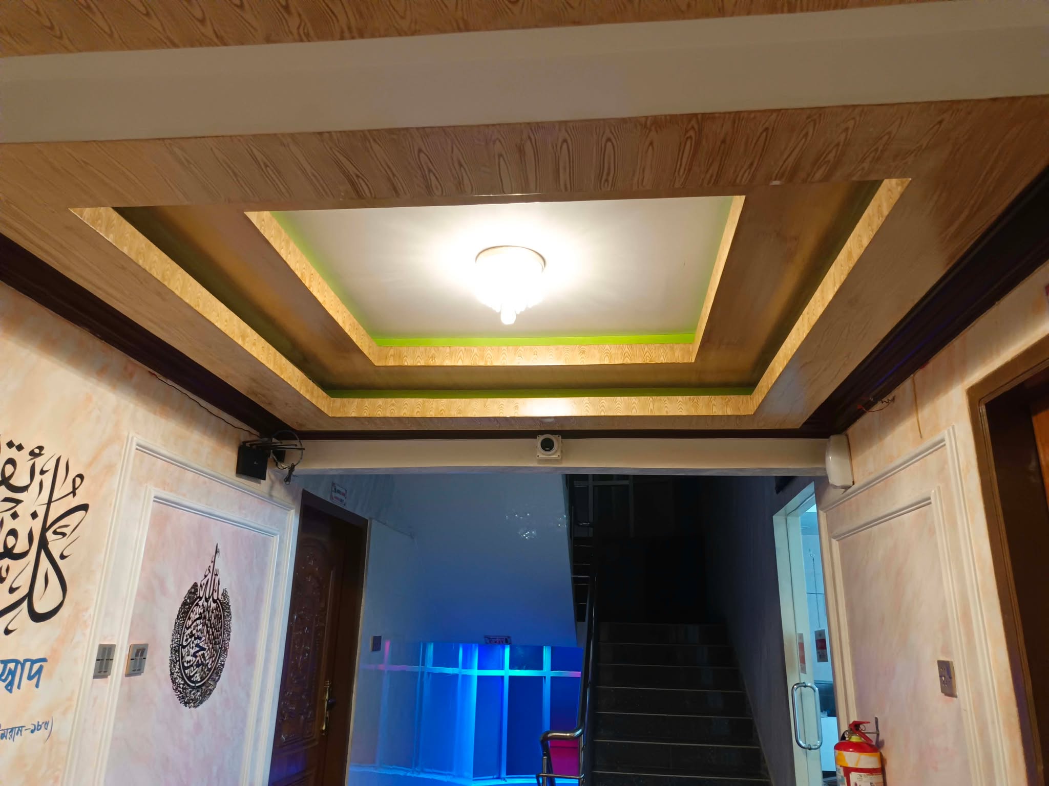 Corridoor 2nd Floor